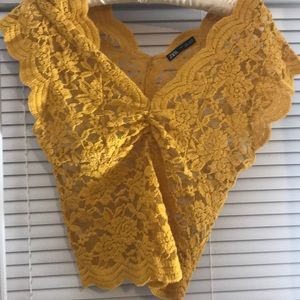 Bra-let lace cropped top